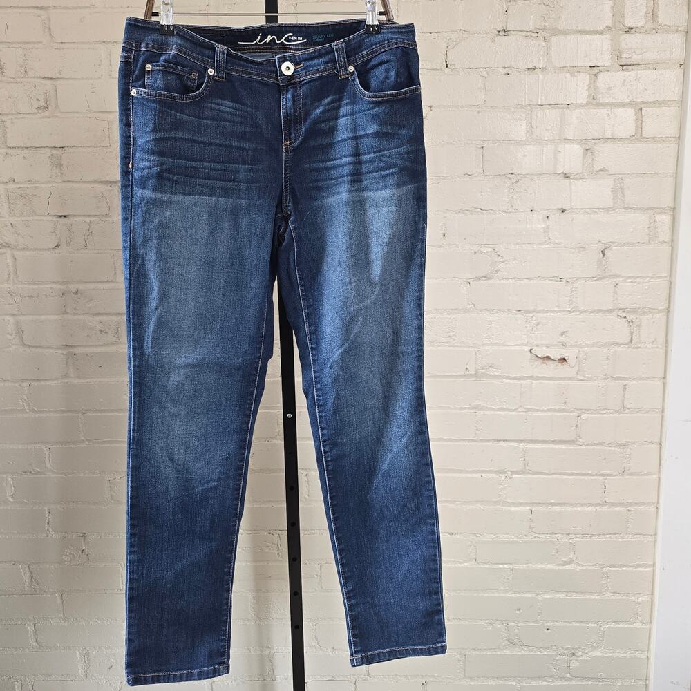 INC International Concepts Dark Wash Straight Leg Jeans┃Minimalist Casual Chic